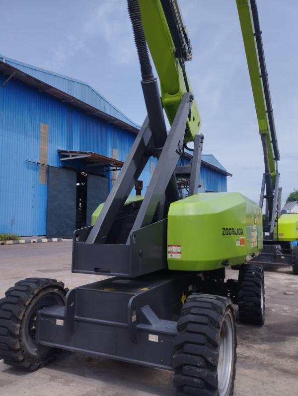 MANLIFT ZT26J (03)