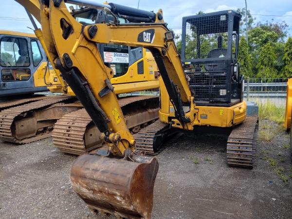MINI EXCAVATOR